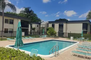285 SE 10th St, Deerfield Beach, FL 33441 - Photo 26