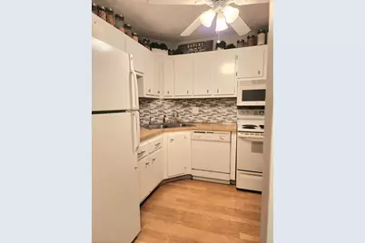 285 SE 10th Street #8a, Deerfield Beach, FL 33441 - Photo 2