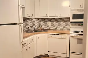 285 SE 10th St, Deerfield Beach, FL 33441 - Photo 2