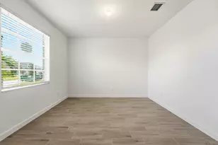 2949 Spanish Cedar Pl, Fort Pierce, FL 34946 - Photo 10