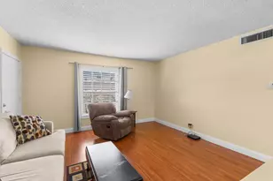 2171 NE 66th St, Fort Lauderdale, FL 33308 - Photo 4