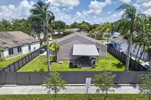 13560 SW 9th Ct, Davie, FL 33325 - Photo 10