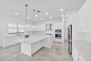 12745 Bayside Ct, Parkland, FL 33076 - Photo 18