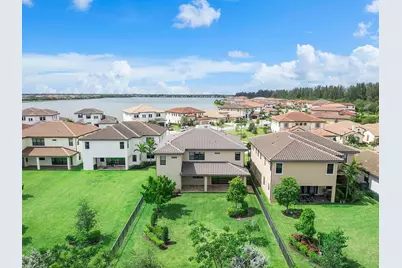 12745 Bayside Court, Parkland, FL 33076 - Photo 4