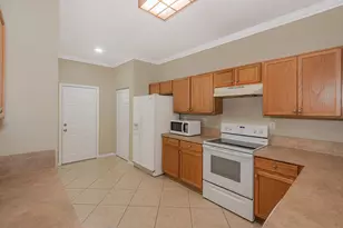 13117 SW 44th St, Miramar, FL 33027 - Photo 8