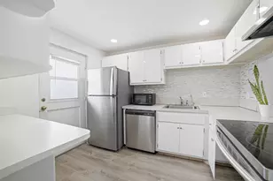 5700 NW 2nd Ave, Boca Raton, FL 33487 - Photo 6