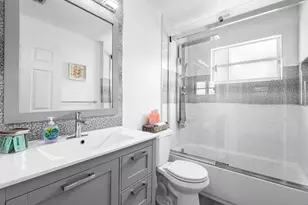 2470 Sandstone Ct, Wellington, FL 33414 - Photo 14