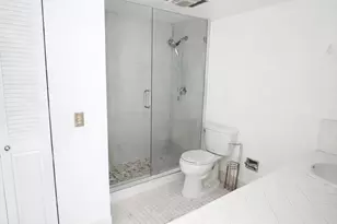 3800 N Hills Dr, Hollywood, FL 33021 - Photo 14
