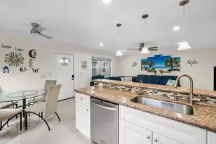 334 Burgundy G, Delray Beach, FL 33484 - Photo 6