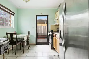 550 NE 37th St, Pompano Beach, FL 33064 - Photo 12