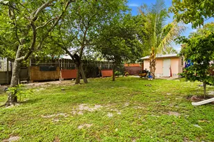 550 NE 37th St, Pompano Beach, FL 33064 - Photo 6