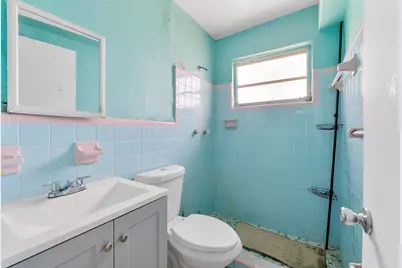 2476 NW 15th Street, Miami, FL 33125 - Photo 8