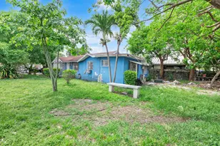 2476 NW 15th St, Miami, FL 33125 - Photo 12