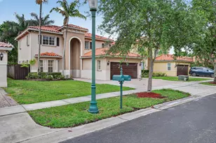 1975 NE 36th Ave, Homestead, FL 33033 - Photo 4