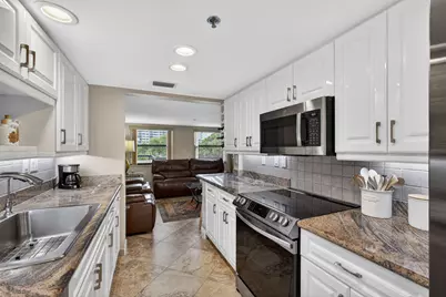 364 Golfview Road #506, North Palm Beach, FL 33408 - Photo 12