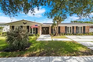 2141 NE 67th St, Fort Lauderdale, FL 33308 - Photo 2