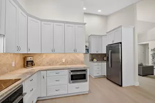 13399 Doubletree Cir, Wellington, FL 33414 - Photo 16