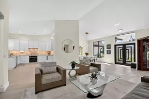 13399 Doubletree Cir, Wellington, FL 33414 - Photo 10