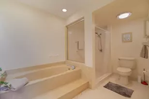 6672 S Pine Ct, Palm Beach Gardens, FL 33418 - Photo 14