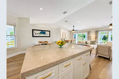 341 Suwanee Avenue, Jupiter, FL 33458 - Photo 22