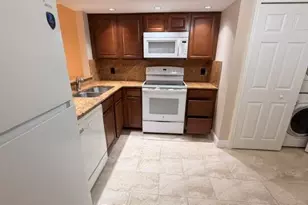 24 Abbey Ln, Delray Beach, FL 33446 - Photo 6