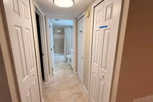 24 Abbey Ln, Delray Beach, FL 33446 - Photo 10