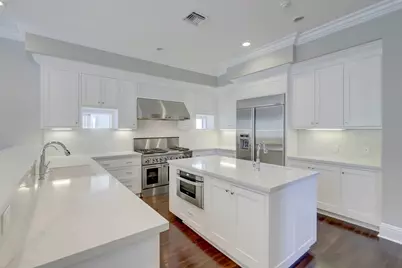 425 NE 11th Avenue, Fort Lauderdale, FL 33301 - Photo 14