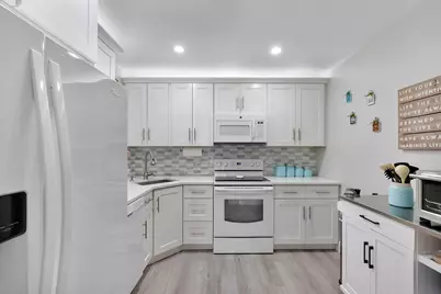 3392 NW 47th Avenue, Coconut Creek, FL 33063 - Photo 16