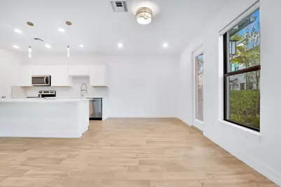 8358 NW 7th Place, Plantation, FL 33324 - Photo 8