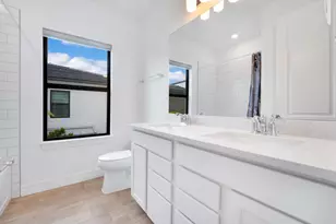 8358 NW 7th Pl, Plantation, FL 33324 - Photo 12