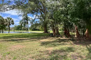 21911 Lake Forest Cir, Boca Raton, FL 33433 - Photo 20