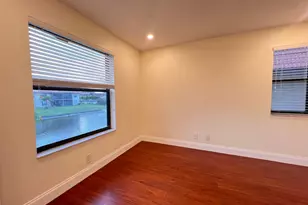 21911 Lake Forest Cir, Boca Raton, FL 33433 - Photo 10