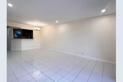 21911 Lake Forest Circle #206, Boca Raton, FL 33433 - Photo 8