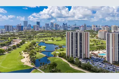 20335 W Country Club #1901, Aventura, FL 33180 - Photo 38