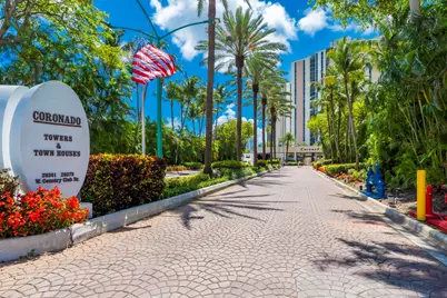 20335 W Country Club #1901, Aventura, FL 33180 - Photo 14