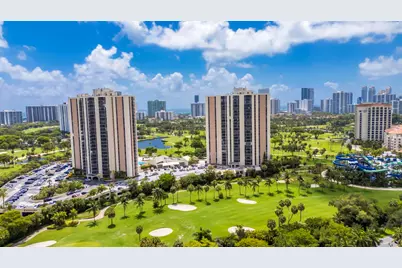 20335 W Country Club #1901, Aventura, FL 33180 - Photo 76