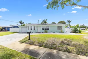 612 SE 10th Ave, Deerfield Beach, FL 33441 - Photo 2