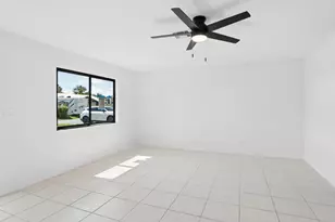 5432 SE 50th Dr, Stuart, FL 34997 - Photo 8