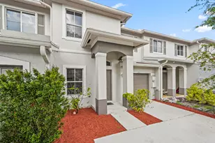 304 N Palm Villas Way, Palm Springs, FL 33461 - Photo 2
