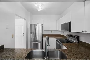 3020 NE 32nd Ave, Fort Lauderdale, FL 33311 - Photo 10