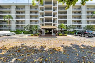 2650 S Course Dr, Pompano Beach, FL 33069 - Photo 44