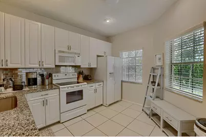 6563 Via Regina, Boca Raton, FL 33433 - Photo 10