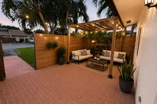 1823 Abbey Rd, West Palm Beach, FL 33415 - Photo 12