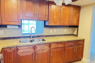 301 SE 3rd St, Dania Beach, FL 33004 - Photo 4