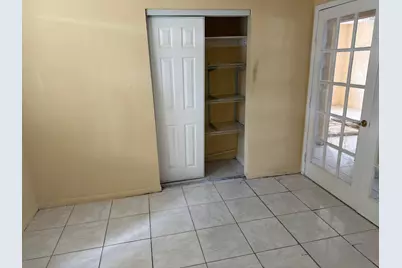 1676 W 10th Street, Riviera Beach, FL 33404 - Photo 4