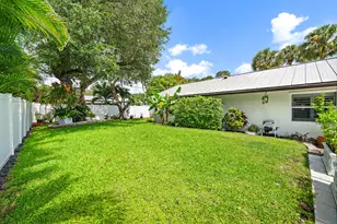 2442 Snug Harbor Dr, Palm Beach Gardens, FL 33410 - Photo 22
