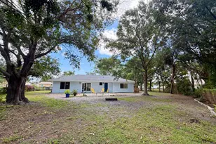 2342 SE Seamist St, Port Saint Lucie, FL 34952 - Photo 2