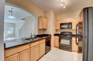 113 Hemingway Ct, Palm Springs, FL 33461 - Photo 4