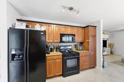 3275 NW 122nd Avenue, Sunrise, FL 33323 - Photo 8