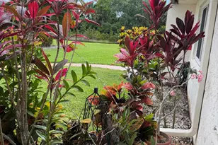 212 Lake Susan Ln, West Palm Beach, FL 33411 - Photo 6